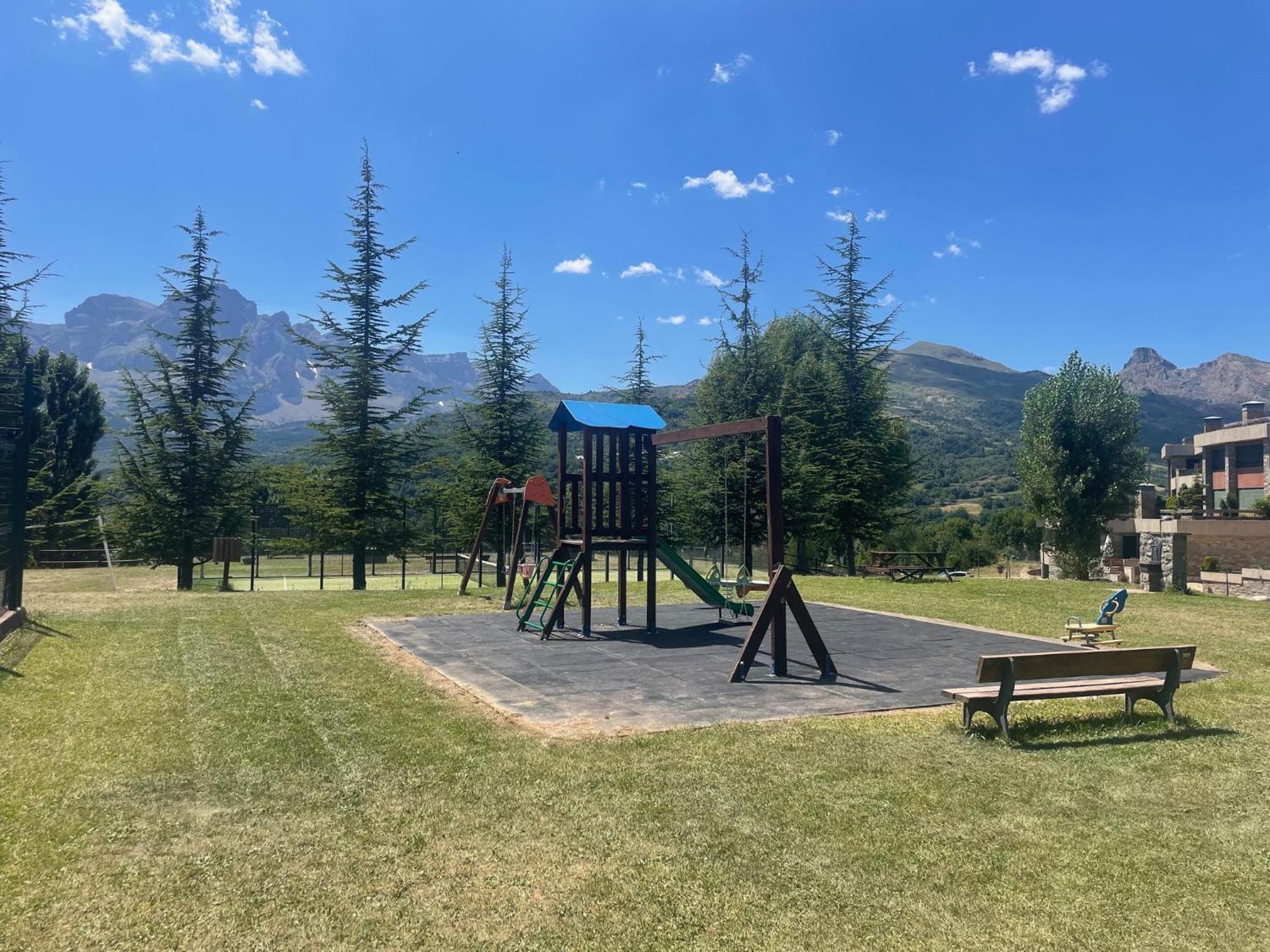 Ventanal De Saras Petfriendly Garaje Trastero Y Chimenea - Arafita Apartamentos Panticosa Eksteriør bilde